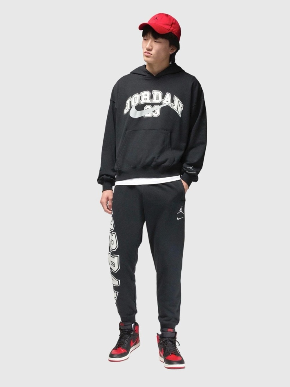 NWT Nike Jordan two-piece sweatsuit joggers with hoodie